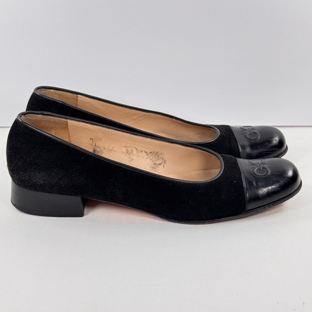 Salvatore Ferragamo Black Suede Patent Cap Toe Gancini Block Heel Pumps 7.5 4A